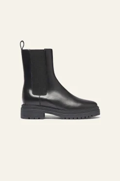 CODA chelsea boots