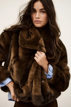 FOXY manteau fausse fourrure