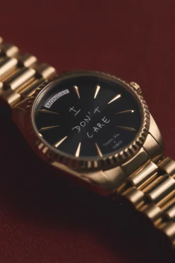 IDONTCARE montre-bracelet