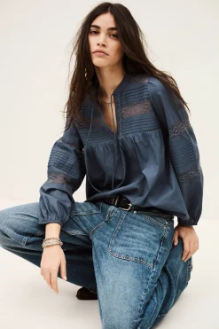 NAMI blouse loose dentelle