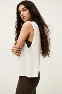 SHAVA t-shirt sans manche